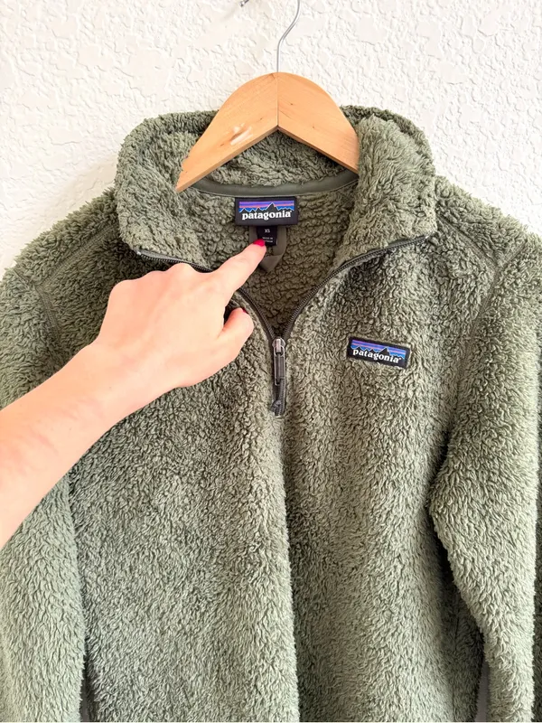 Patagonia Olive Green Teddy Fleece Pullover Quarter Zip Oversized Sweater XS‎ - Image 3
