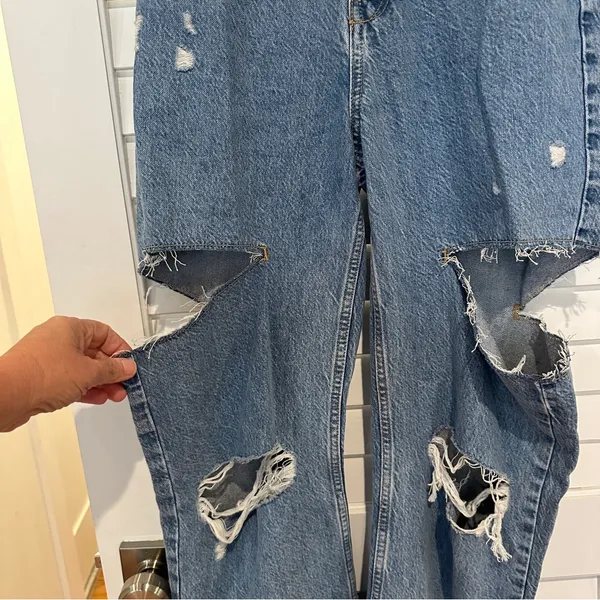 Zara High Rise Destroyed Straight Leg Jeans Sz 2 Ripped Blue - Image 2