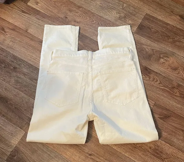 Gap White Corduroy High Rise Jeans - Image 4
