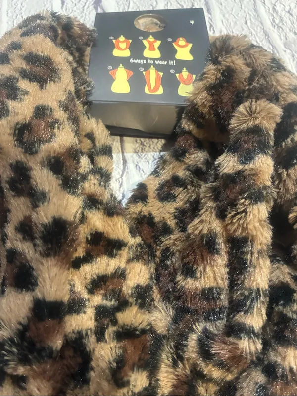 Faux Fur Leopard Print Infinity Scarf‎ - Image 5