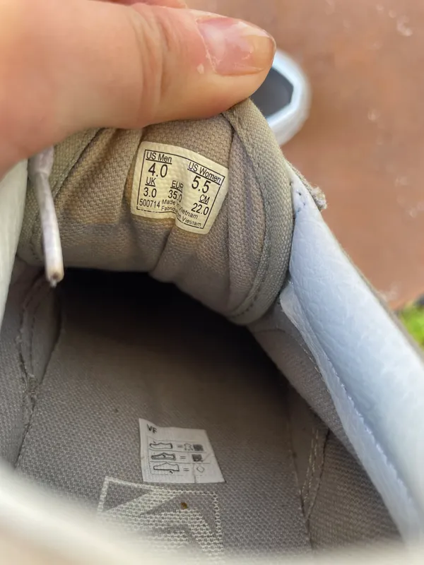 Grey classic  sz 5.5 women’s - Image 4