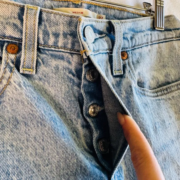 Levis‎ Premium Wedgie Straight Leg Jeans Acid Wash Light Blue Denim 27 High Rise - Image 7