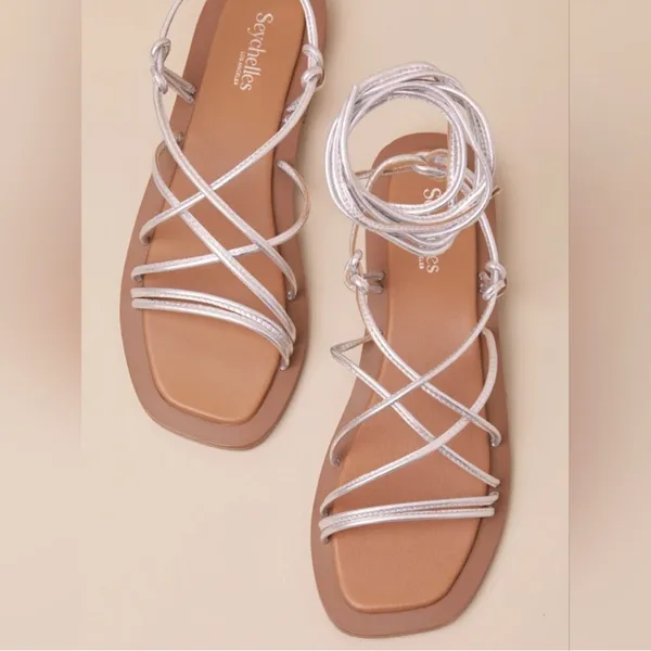 Seychelles Lilac Two Silver Metallic Leather Casual Sandals Women's Size 7.5 NWT - Image 2