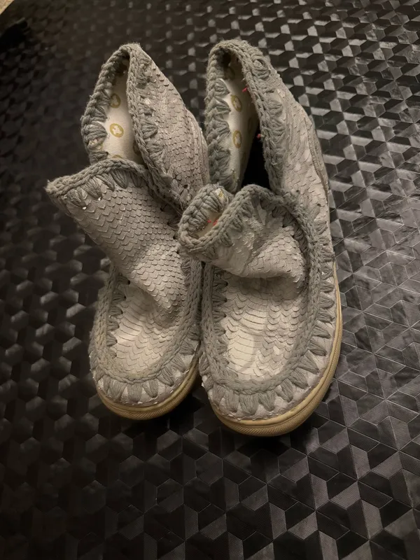 {MOU} Summer Eskimo Silver Gray Shearling-Trim Crochet Stitched Winter Boot - Image 3