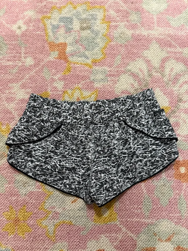 Lululemon Reversible Surf Short II  - Image 2