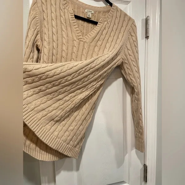 L.L. Bean Size M Tan Khaki Cotton Cable Knit V Neck Pullover Fisherman Sweater - Image 3