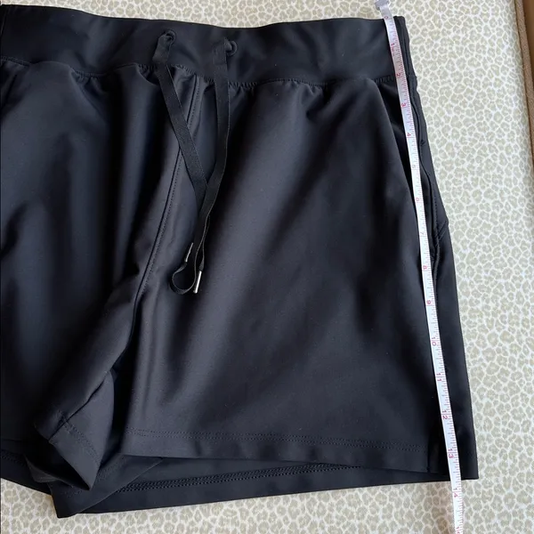 NWOT Old Navy Active Powersoft Women's Black athletic gym workout Shorts S - Image 8