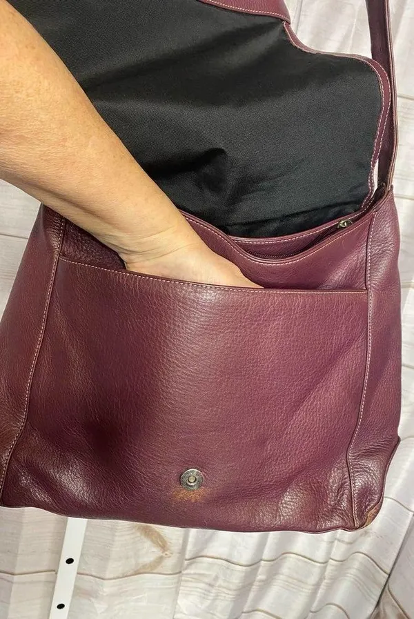 Levenger Shoulder Bag Large Medium Maroon Burgundy Fold Over Chic Purse Saddle - Image 13