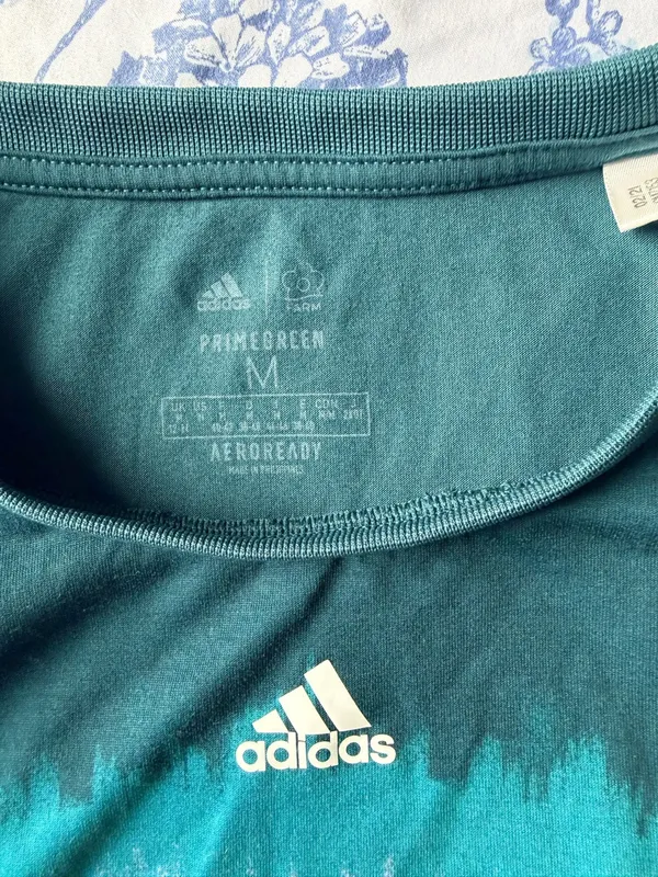 Adidas shirt - Image 2