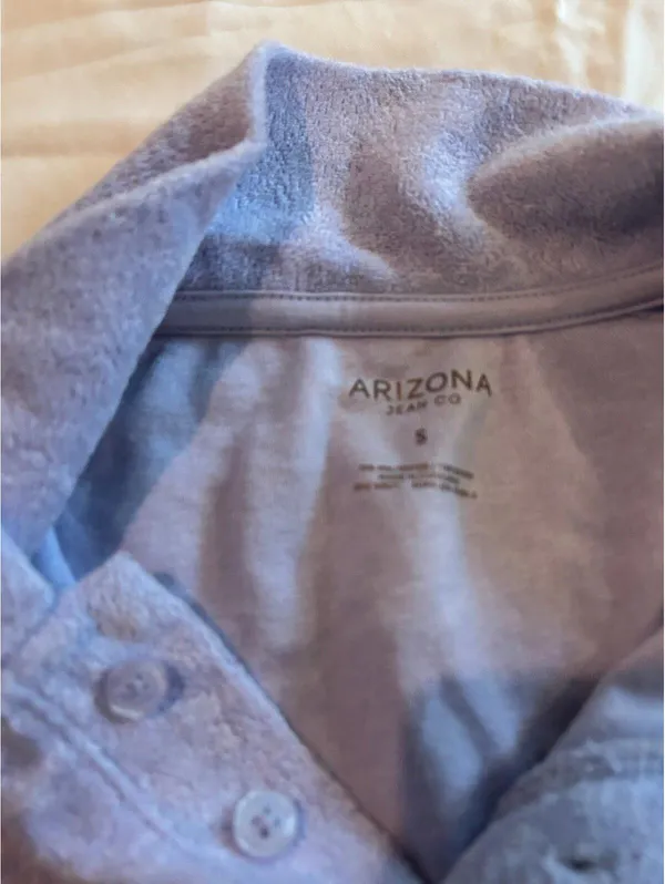 ab46 Woman Arizona Jeans Crop Top Shirt Lavender Size Small - Image 2