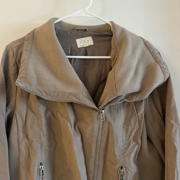 TXS Tan Jacket Size L - Image 2