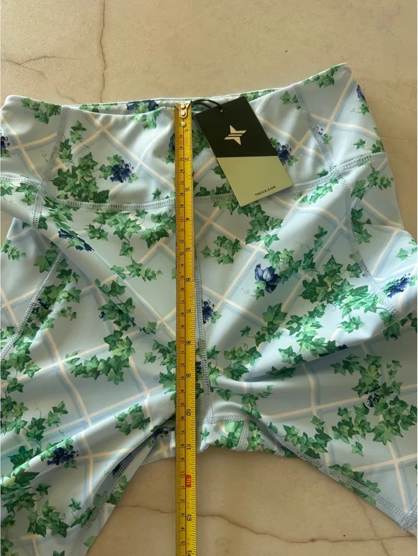 NWT Tuckernuck Light Blue Trellis Compression Biker Shorts 7.5” Women’s Small - Image 12