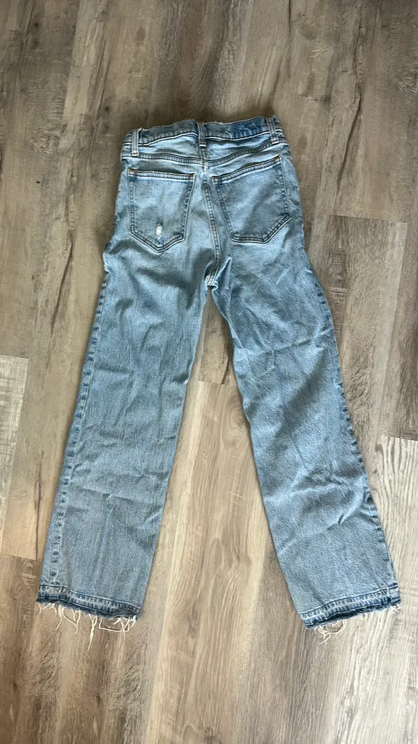 Abercrombie High-Rise Jeans - Image 3