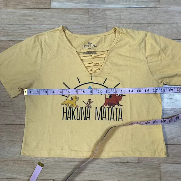 Disney the lion king loose crop top - Image 6