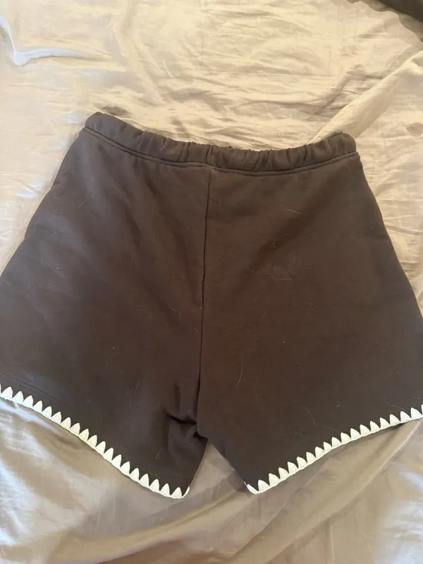 Primark brown short sleeve and shorts oversized set with white hemming - Image 3