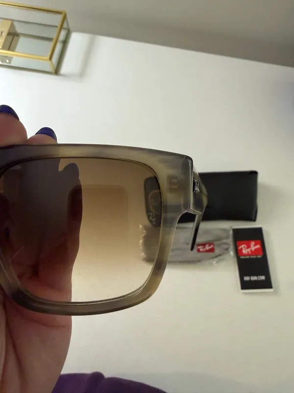 Ray-Ban Sunglasses - Image 6