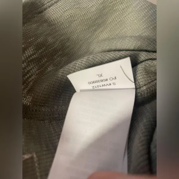 NWOT Vuori Sunrise High Neck Tank - Image 6