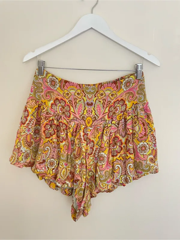 Free People La Rochelle Bubble Shorts High Rise Smocked Waist Paisley Floral M - Image 5