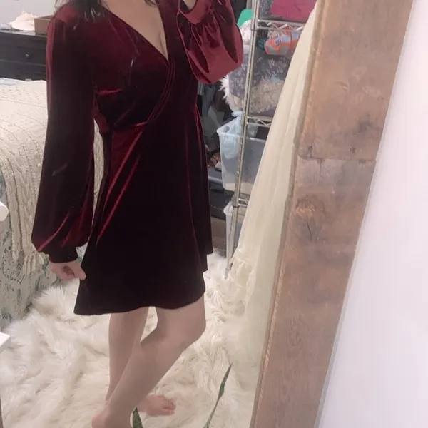 Shein cranberry color wrap dress size XLarge crushed velvet - Image 3