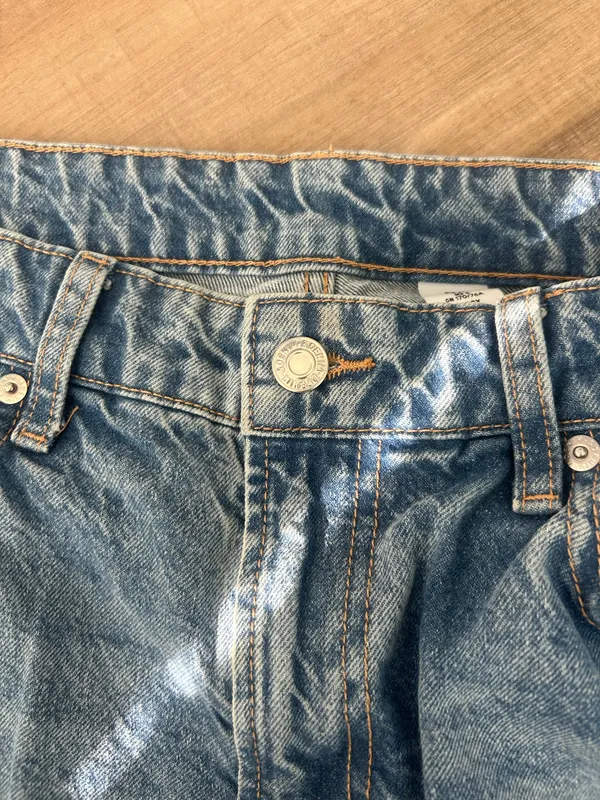 H&M Low-Rise Boyfriend Jeans - Image 3