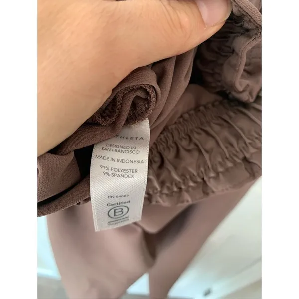 Athleta sweat pants workout pants or travel comfy pants size 8 joggers - Image 7