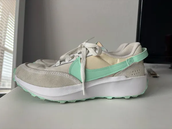 Nike Shoes Women’s - Image 5