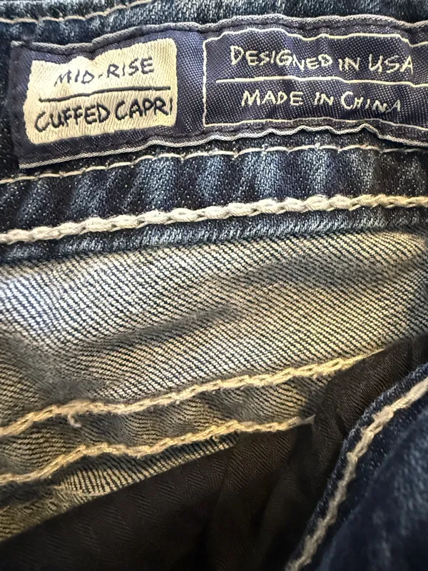 Miss Me Mid Rise Cuffed Capri Jeans Size 30 Angel Wings Embellished MP6377P - Image 9