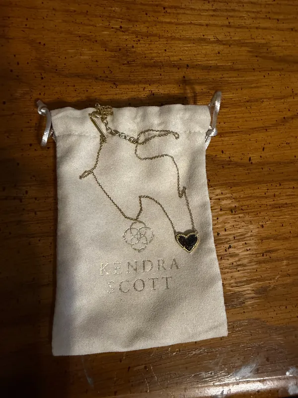 Kendra Scott Necklace Gold - Image 2