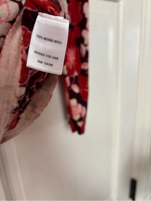 Garnet Hill Red Floral Button-Down Cardigan 100% Merino Wool Blouse Size Medium‎ - Image 8