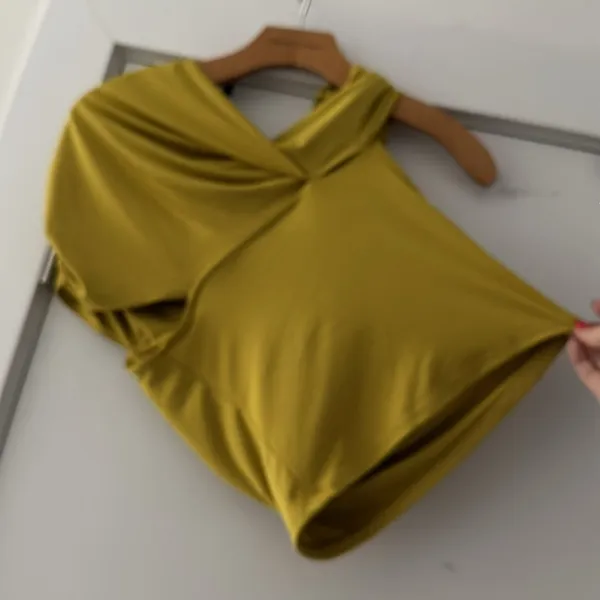 yellow express satin top size small - Image 3