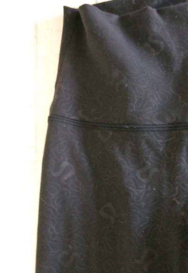 Lululemon Align High-Rise 25” Leggings - Embossed Monogram Logo Black - Image 2