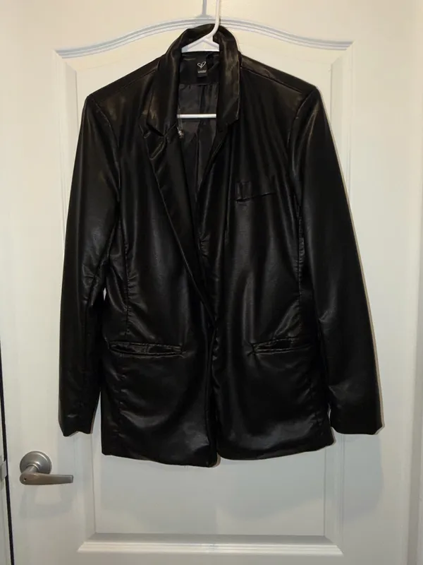 Windsor Black Vegan Leather Single-Button Blazer - Image 2