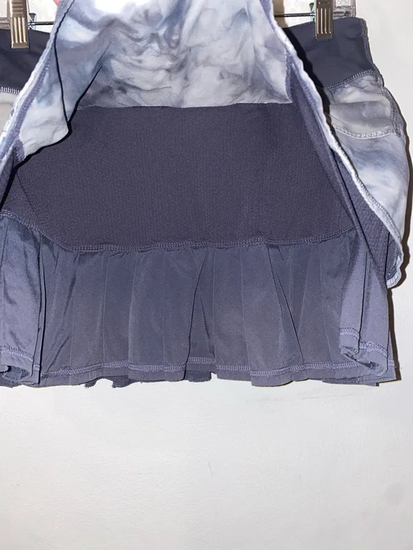 Rare Lululemon Run Resolution Skirt II Size 4 Coal Vapor Spray Dye Tinted Canvas - Image 3
