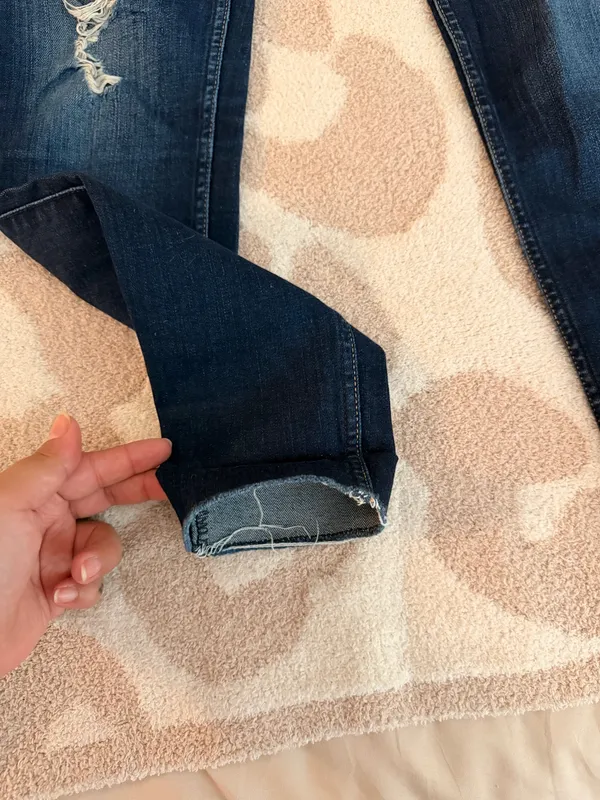 Hollister Jeans Ripped - Image 2