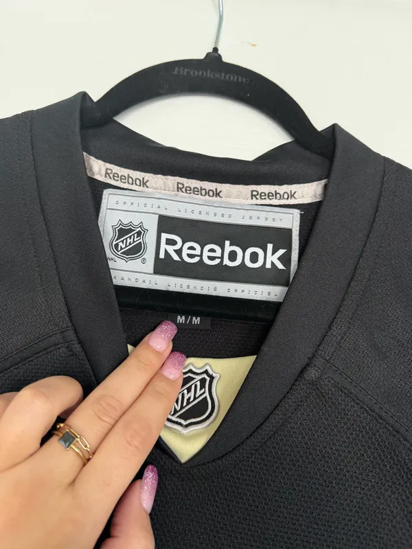 NWT Pittsburgh Penguins Malkin Jersey - Image 4
