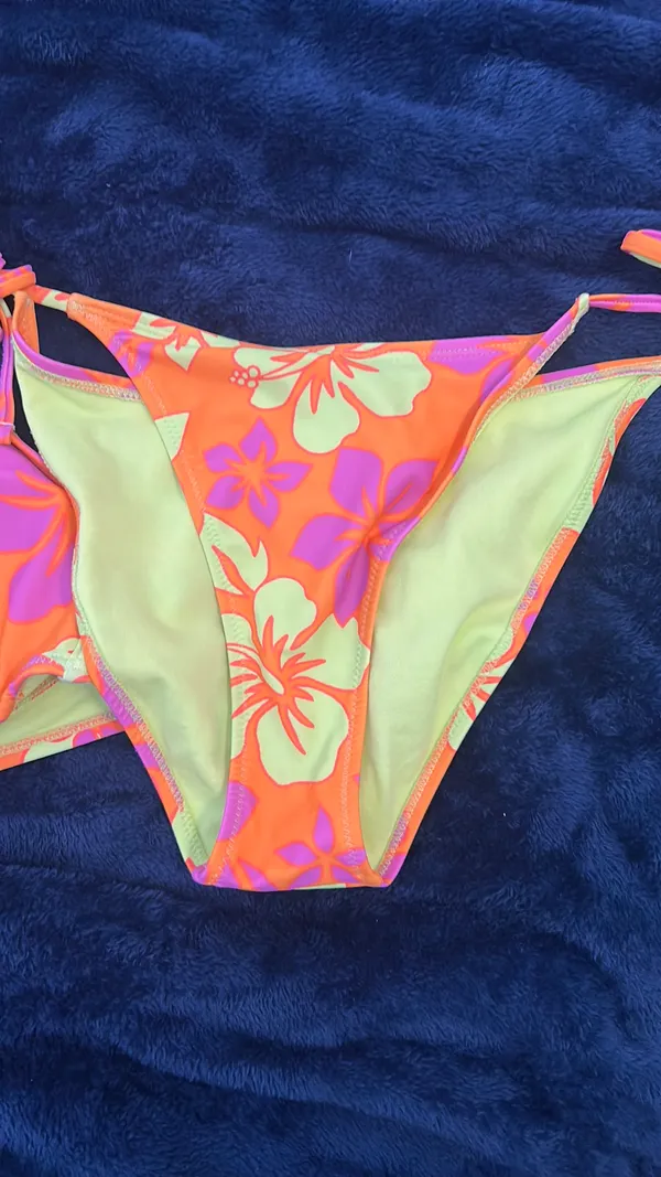 Wild Fable Summer Bikini - Image 3