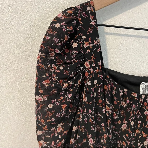 Sadie & Sage Textured Chiffon Floral Print Puff Sleeve Top Peasant Size‎ M - Image 2