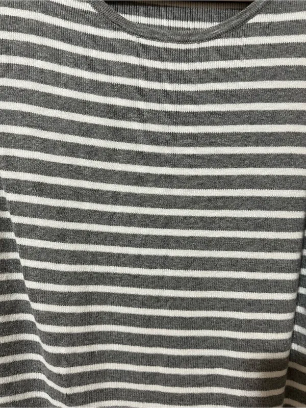 L.L. Bean Gray and White Striped Crew Neck Knit Top Lighweight Sweater Sz L - Image 6