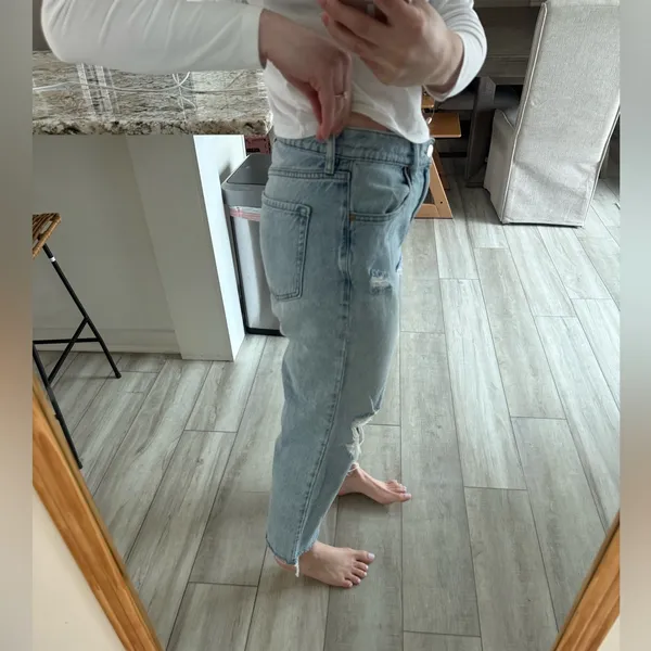 PacSun 90s Straight Leg Distressed Jeans Light Wash Size 28 - Image 4