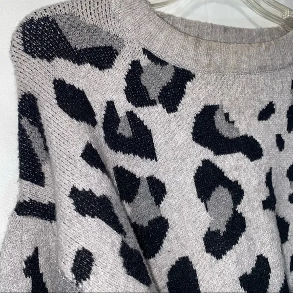 Umgee Entro Leopard Sweater Women’s Medium - Image 2