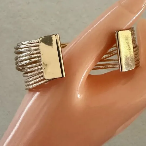 Gold - Image 7