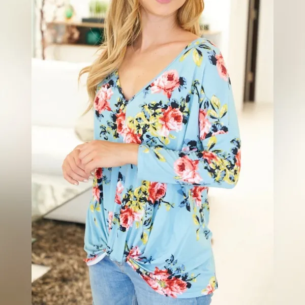 White Birch Medium Dusty‎ Blue Floral Print Long Sleeve Twist Front Top NWOT - Image 2