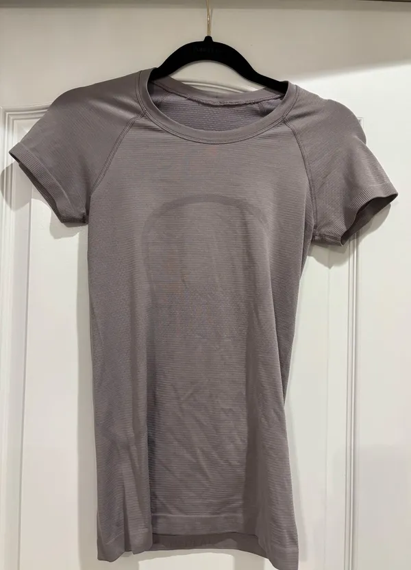 Lululemon Swiftly Tech - Image 2