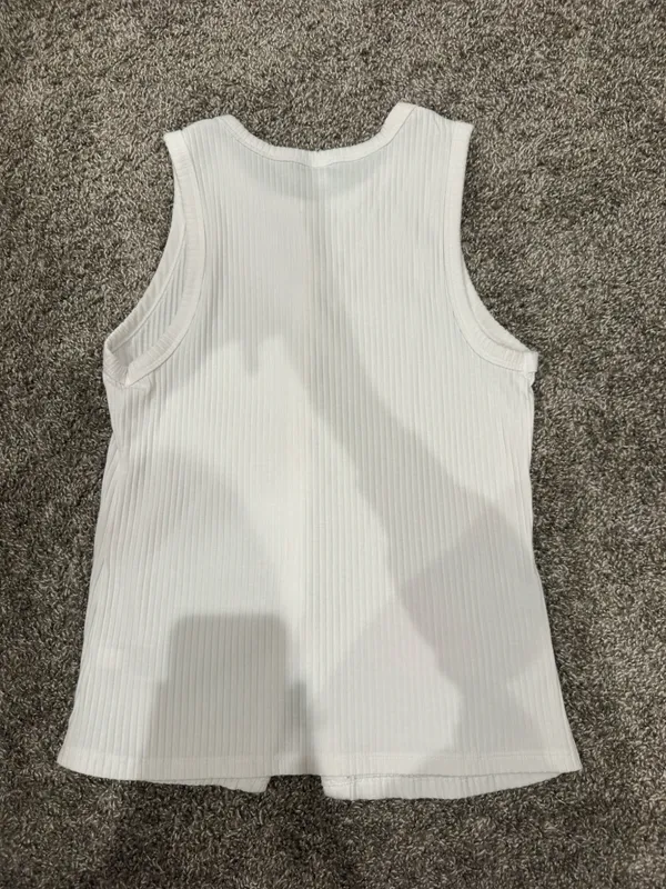 White Old Navy Tank Top - Image 3