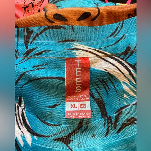 Colorful Retro Tee Size XL Blue - Image 2