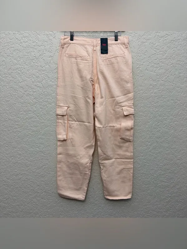 Levi's Loose Cargo Women's Pants - Image 4