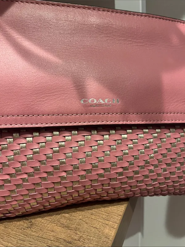 Coach Metallic Woven Leather Clutch Pink & Rose Gold - Image 4