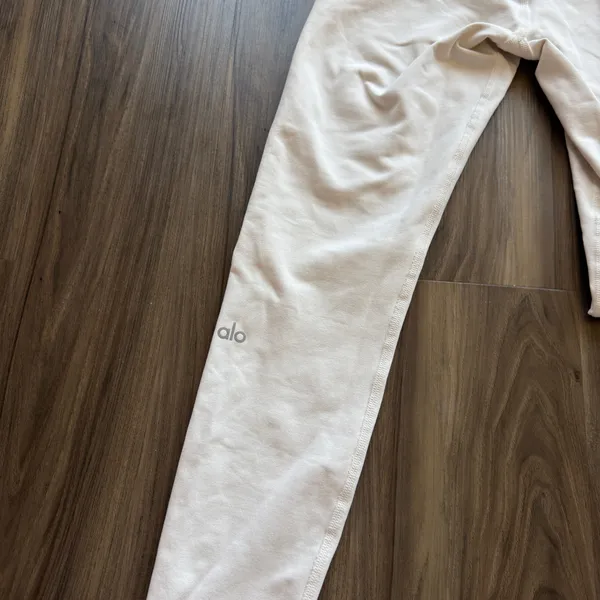 Alo Yoga Leggings - Image 5