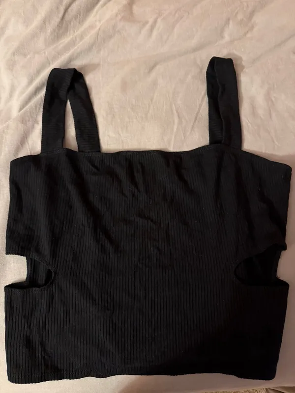 Reformation cut out top - Image 2