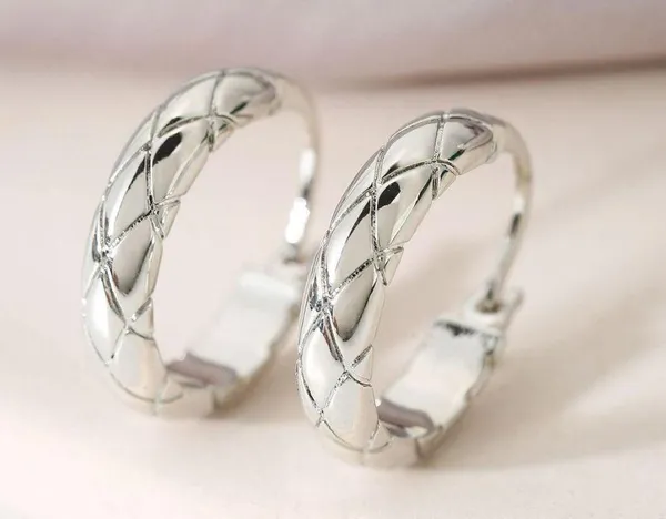 Polished Metal Texture Silver Hoop Earrings for Women - Image 2